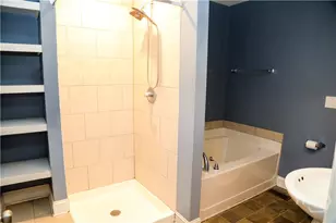 1398 W Hancock Ave W, Athens, GA 30606 - Photo 17
