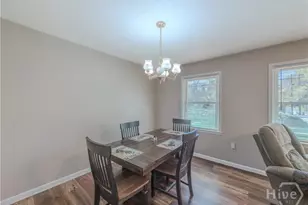 324 E Broad St, Winder, GA 30680 - Photo 9