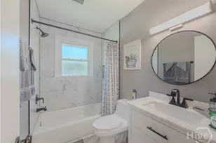 324 E Broad St, Winder, GA 30680 - Photo 5