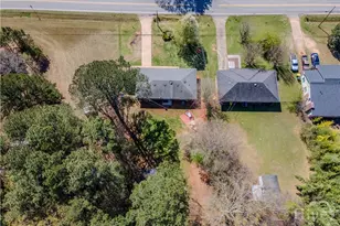 324 E Broad St, Winder, GA 30680 - Photo 31