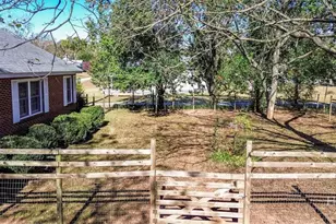 362 Sims St, Maysville, GA 30558 - Photo 37