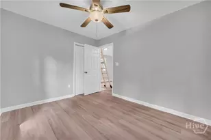 6417 Honeysuckle Ln, Gainesville, GA 30506 - Photo 5