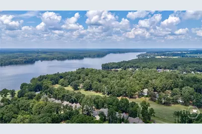 1011 Lake Pointe S, Greensboro, GA 30642 - Photo 7