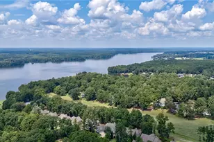 1011 Lake Pointe S, Greensboro, GA 30642 - Photo 7