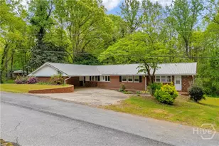 231 Honeysuckle Dr, Commerce, GA 30529 - Photo 3