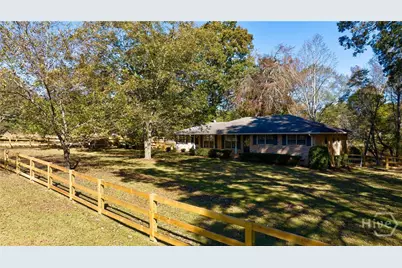 8100 Hog Mountain Road, Statham, GA 30666 - Photo 1