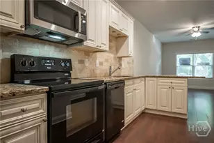 1131 Binghampton Cir, Bogart, GA 30622 - Photo 7