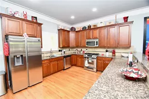 2305 S Lumpkin St, Athens, GA 30606 - Photo 9