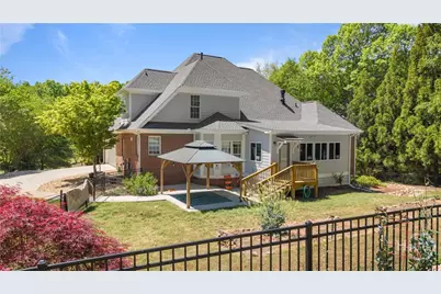 1031 Founders Lake Dr, Athens, GA 30606 - Photo 3