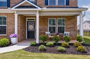 2062 Brookside Cir, Statham, GA 30666 - Photo 3