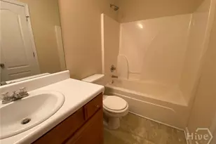 106 Bridgewater Cir, Athens, GA 30601 - Photo 5