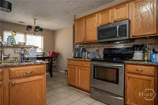 421 Regan Dr, Winder, GA 30680 - Photo 9