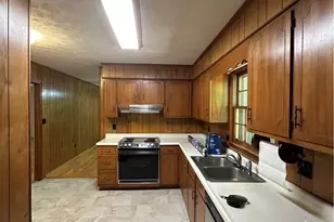 375 Segrest Cir, Athens, GA 30605 - Photo 11