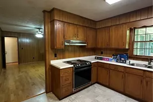 375 Segrest Cir, Athens, GA 30605 - Photo 9