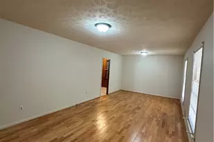 375 Segrest Cir, Athens, GA 30605 - Photo 3