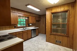 375 Segrest Cir, Athens, GA 30605 - Photo 11