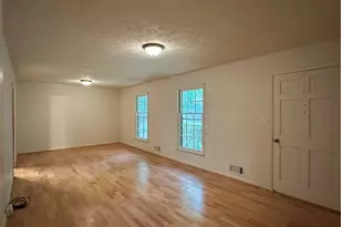 375 Segrest Cir, Athens, GA 30605 - Photo 3