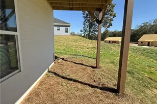 174 Charlotte Cir, Statham, GA 30666 - Photo 25