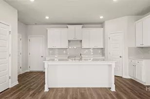 906 Stow Ln, Monroe, GA 30655 - Photo 9