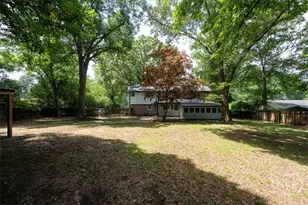 385 Brookwood Dr, Athens, GA 30605 - Photo 9