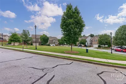 7510 Stoneridge Drive, Atlanta, GA 30328 - Photo 41