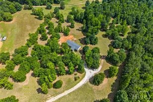205 Hope Dr, Comer, GA 30629 - Photo 5