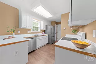 484 Canoe Ct, Statham, GA 30666 - Photo 9