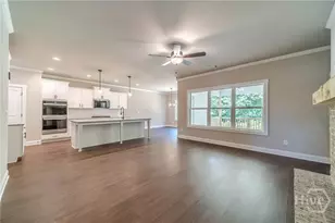 348 Pinewood Dr, Covington, GA 30014 - Photo 3