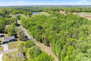 4346 Woods Bridge Rd, Commerce, GA 30529 - Photo 11