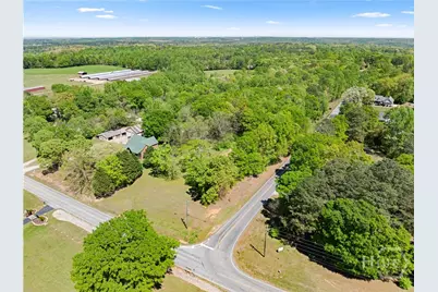 4346 Woods Bridge Road, Commerce, GA 30529 - Photo 13