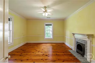 48 E Georgia Avenue, Comer, GA 30629 - Photo 15