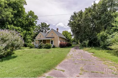 48 E Georgia Avenue, Comer, GA 30629 - Photo 3
