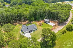 1025 Dewey Rd, Statham, GA 30666 - Photo 3