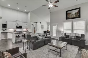 820 Lakeview Bend Cir, Jefferson, GA 30549 - Photo 13
