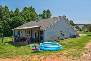 327 Skyview Dr, Winterville, GA 30683 - Photo 33