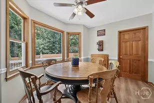 1532 Berkshire Farm Dr, Snellville, GA 30078 - Photo 9