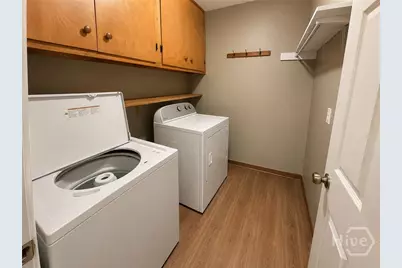 110 Flannigans, Athens, GA 30605 - Photo 3
