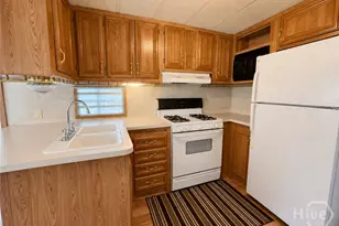 110 Admiral Dr, Hartwell, GA 30643 - Photo 3