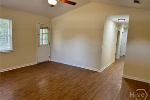 2206 S Lumpkin St, Athens, GA 30606 - Photo 5