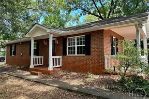 2206 S Lumpkin St, Athens, GA 30606 - Photo 3