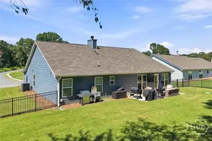 276 Kinsley Wy, Statham, GA 30666 - Photo 9