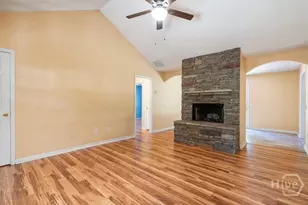 417 Beacon Dr, Maysville, GA 30558 - Photo 3