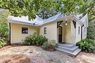 129 N Church St, Bogart, GA 30622 - Photo 11