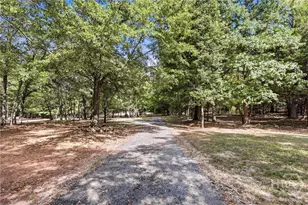 220 Deer Haven Run, Carlton, GA 30627 - Photo 3
