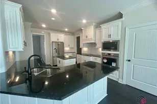 2779 Blazing Star Ct, Statham, GA 30666 - Photo 11