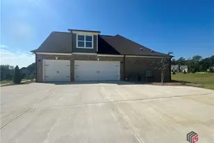 2986 Coralbell Dr, Statham, GA 30666 - Photo 3