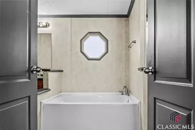 1040 River Woods Drive, Madison, GA 30650 - Photo 17