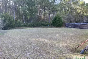 1389 Coalition Cir, Hinesville, GA 31313 - Photo 3