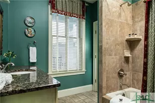109 W Liberty St, Savannah, GA 31401 - Photo 25
