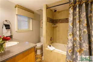 109 W Liberty St, Savannah, GA 31401 - Photo 23